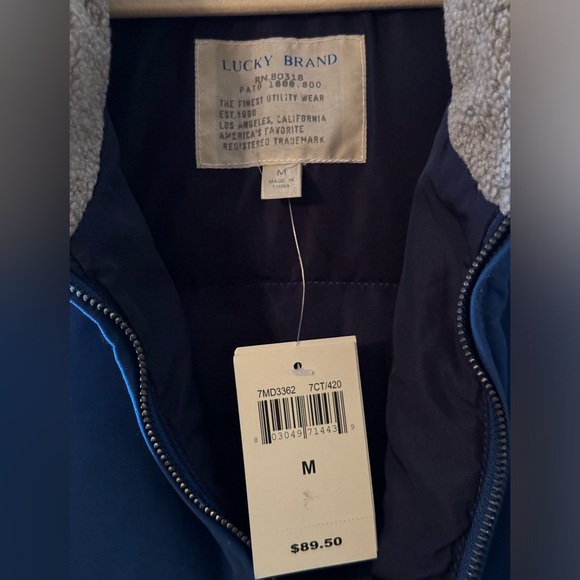 VTG Lucky Brand Men’s Puffer Vest with fleece lined collar. NWT - Picture 6 of 11